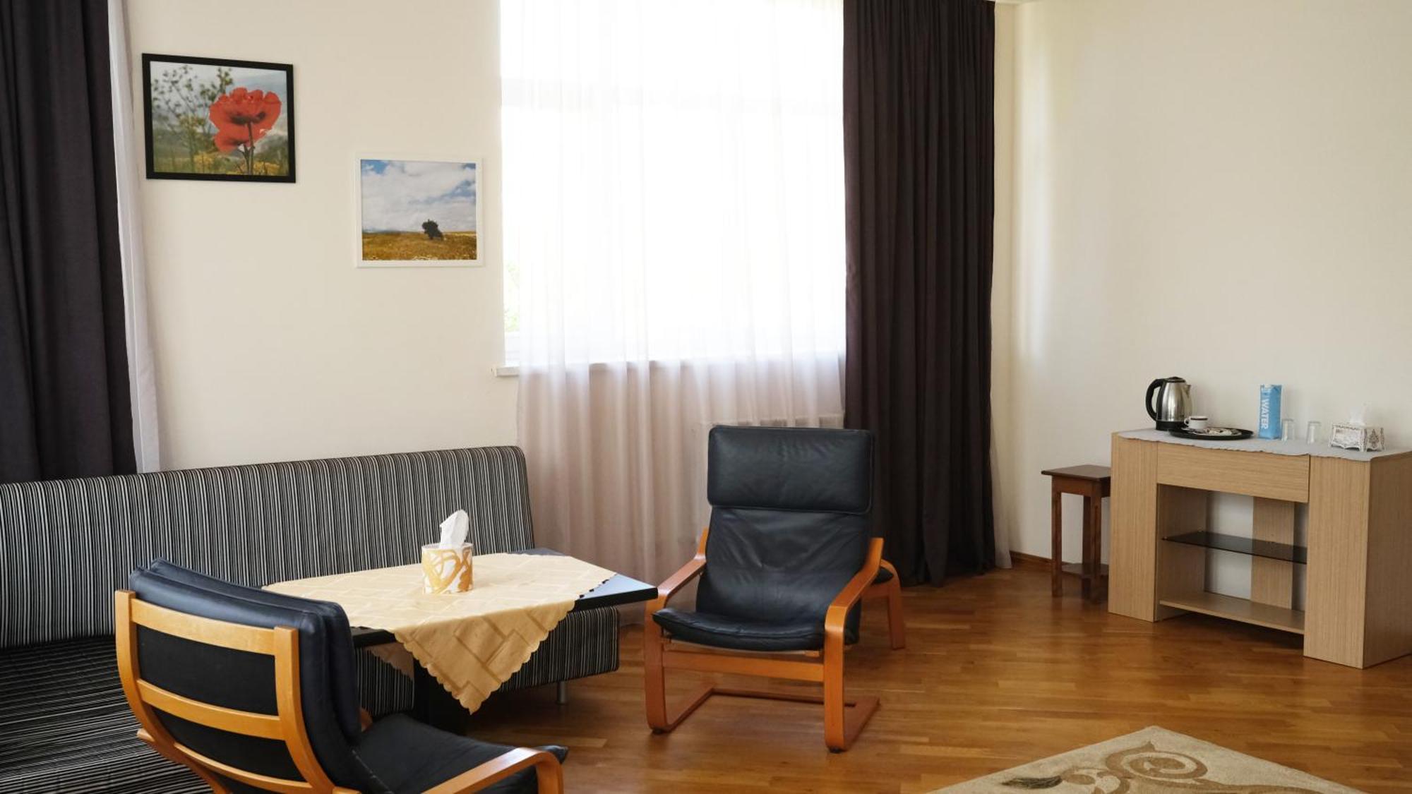 Ostello Ymca Spitak Esterno foto